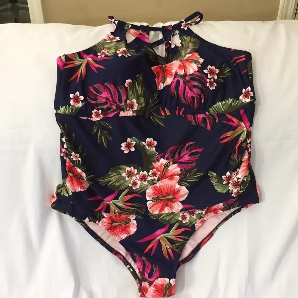 💥NWT Kona Sol Keyhole Strap 1-Piece Swimsuit Sz 24W